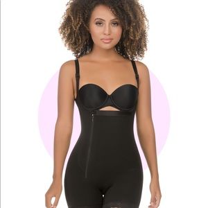 Color black and beige